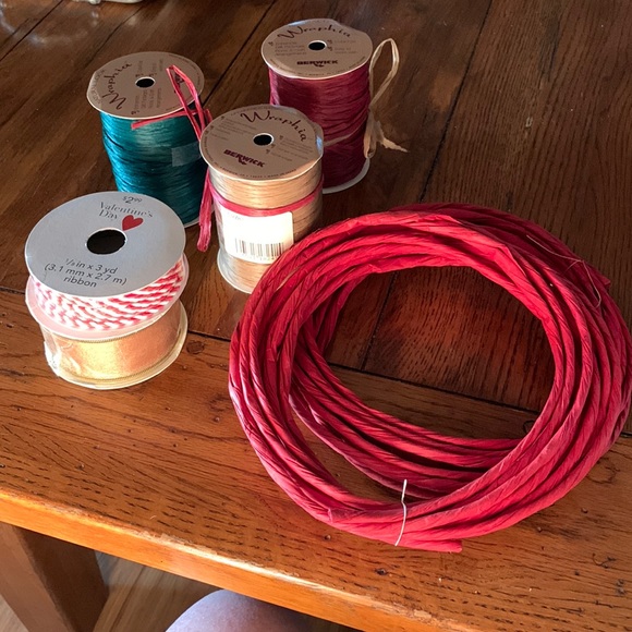 Assorted Holiday Raphia and Ribbon - Picture 1 of 10